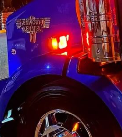 Pza Direccional Cuadrada T800 Bisel Cromado Pza 48 Lds Ambar-rojo